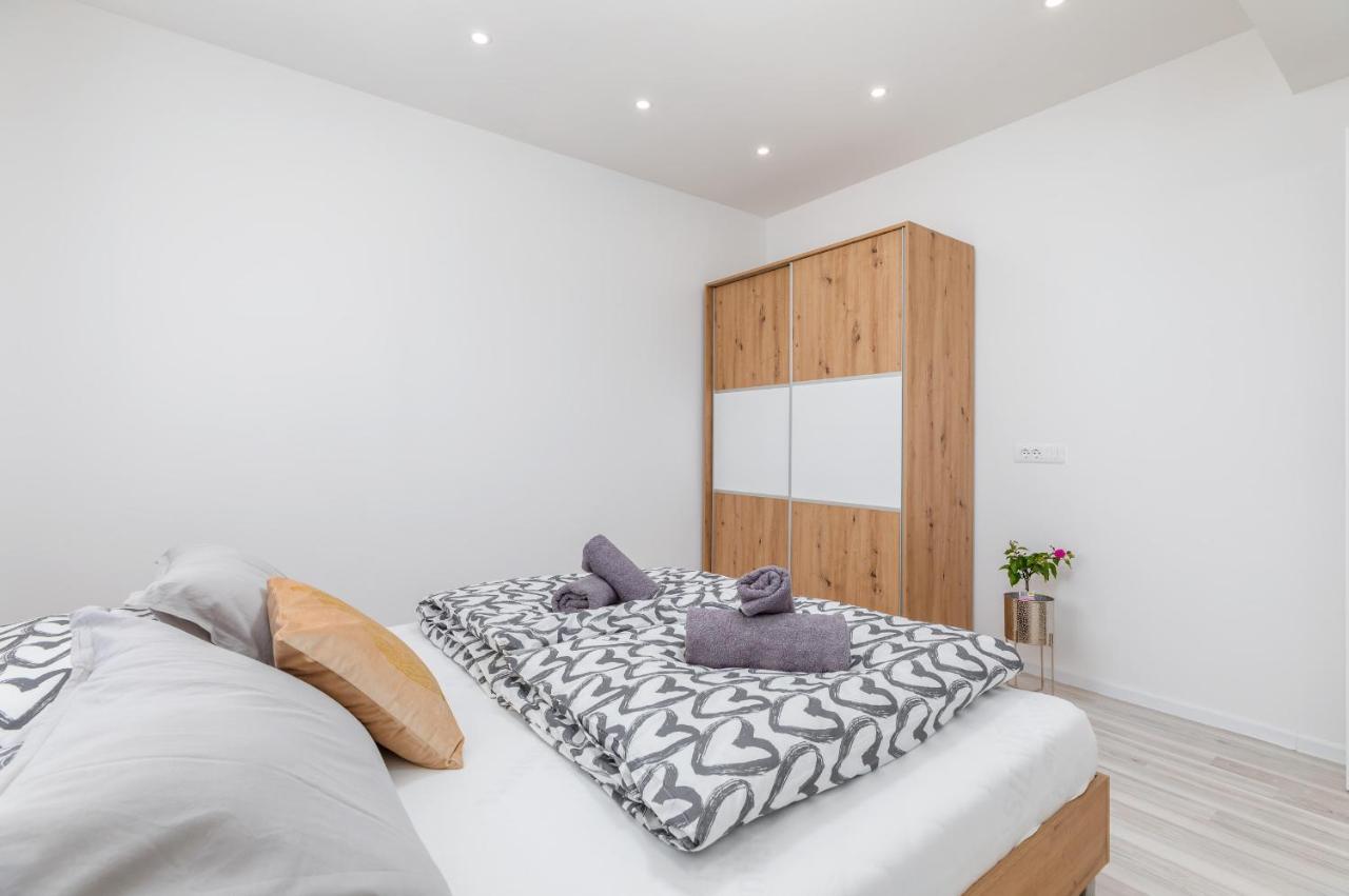 פאז'אנה Apartman Knezevic A מראה חיצוני תמונה