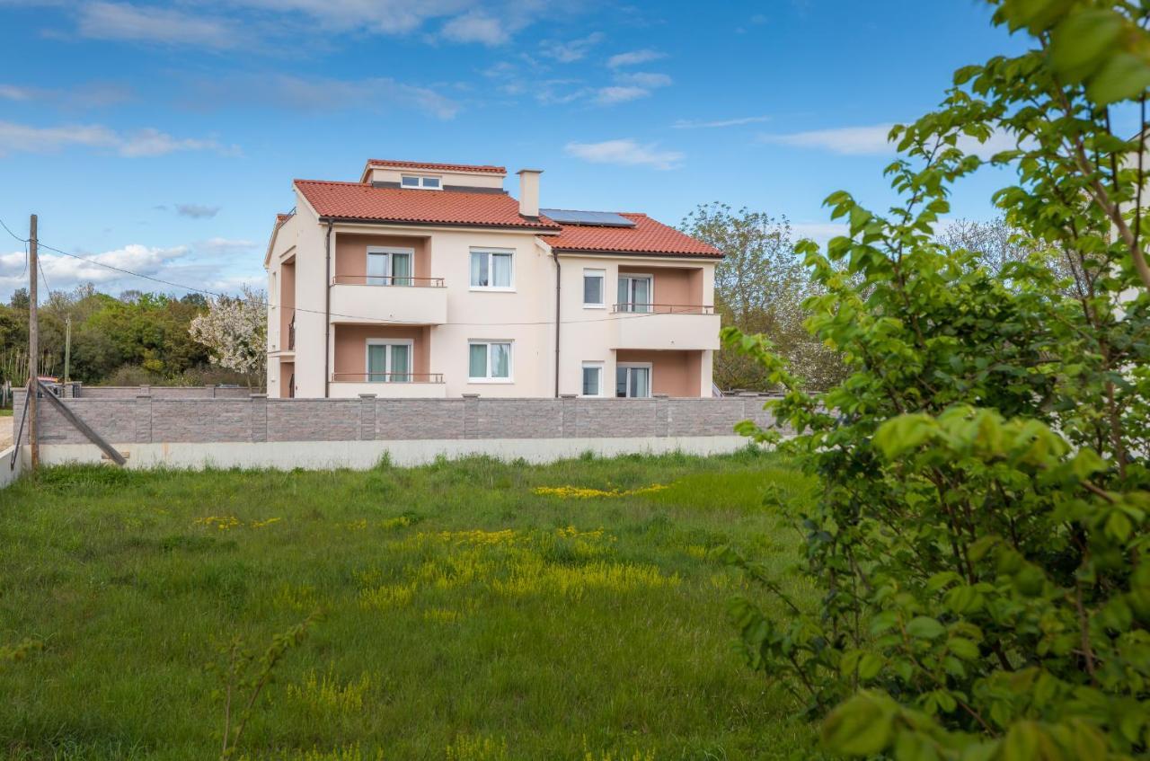 פאז'אנה Apartman Knezevic A מראה חיצוני תמונה